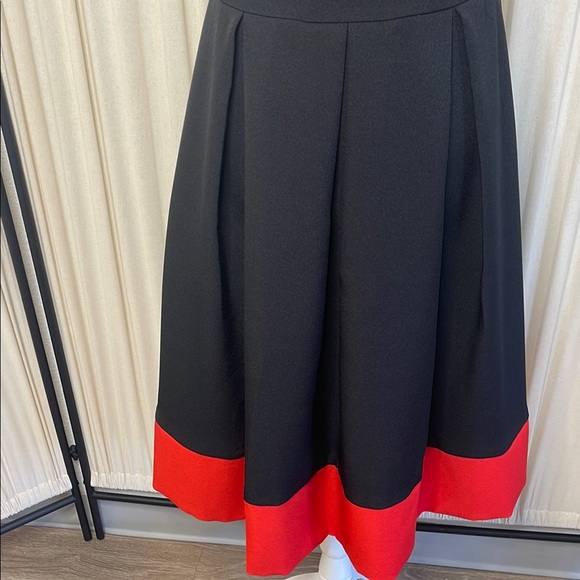 SIMPLE RETRO PINUP Black A-Line Dress with Red Hem SIZE MEDIUM - Picture 5 of 10